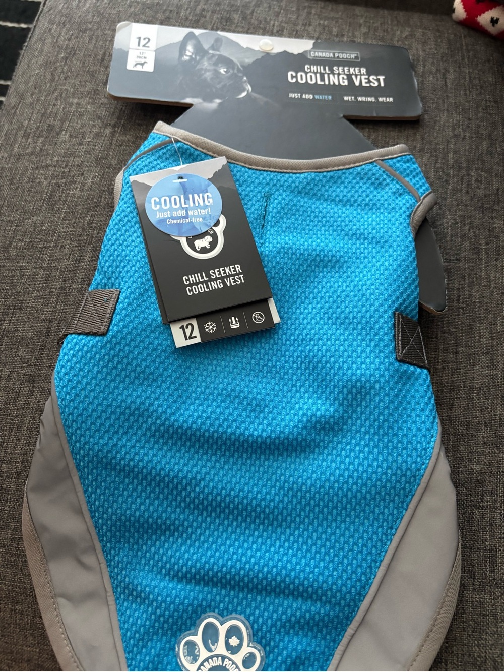 Canada Pooch Chill Seeker Cooling Vest for Dogs - Blue - Size 12